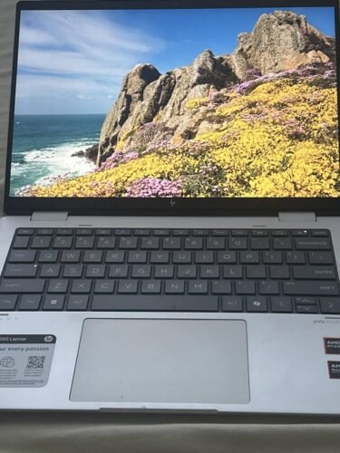 HP Envy 17 Touch Laptop 1TB SSD 32GB RAM Win 11 Pro (Touchscreen) photo review