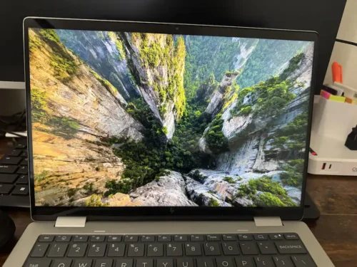 HP Envy 17 Touch Laptop 1TB SSD 32GB RAM Win 11 Pro (Touchscreen) photo review